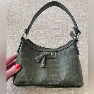 Tommy Hilfiger Green Leather Purse